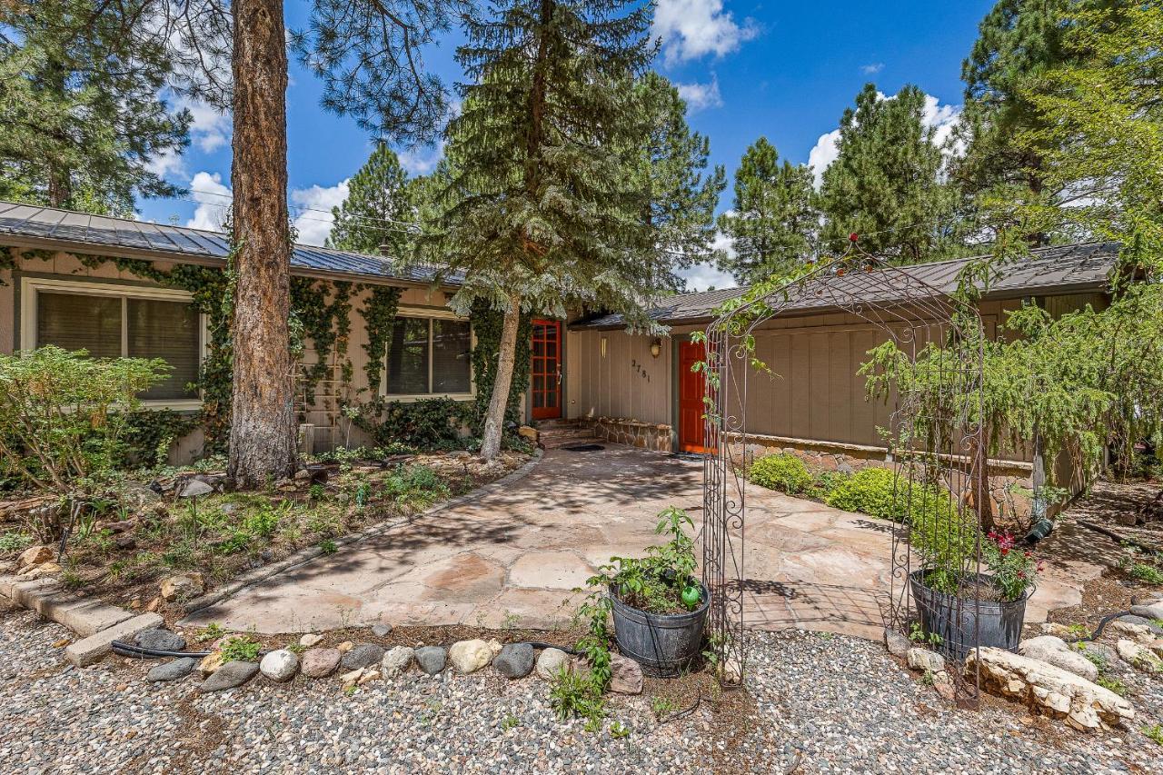 Captivating Continental Country Club Retreat With 4 Bdr And Spacious Deck! Flagstaff Zewnętrze zdjęcie