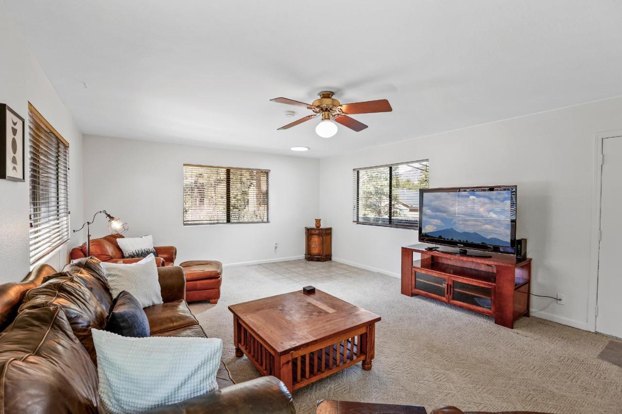 Captivating Continental Country Club Retreat With 4 Bdr And Spacious Deck! Flagstaff Zewnętrze zdjęcie