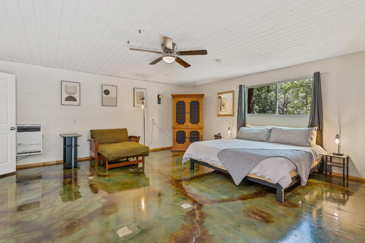 Captivating Continental Country Club Retreat With 4 Bdr And Spacious Deck! Flagstaff Zewnętrze zdjęcie
