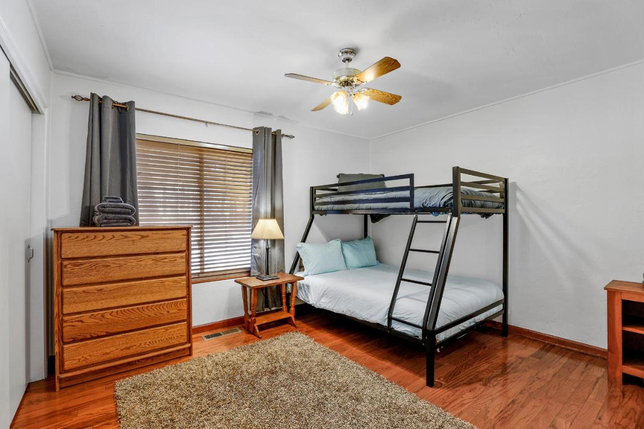 Captivating Continental Country Club Retreat With 4 Bdr And Spacious Deck! Flagstaff Zewnętrze zdjęcie