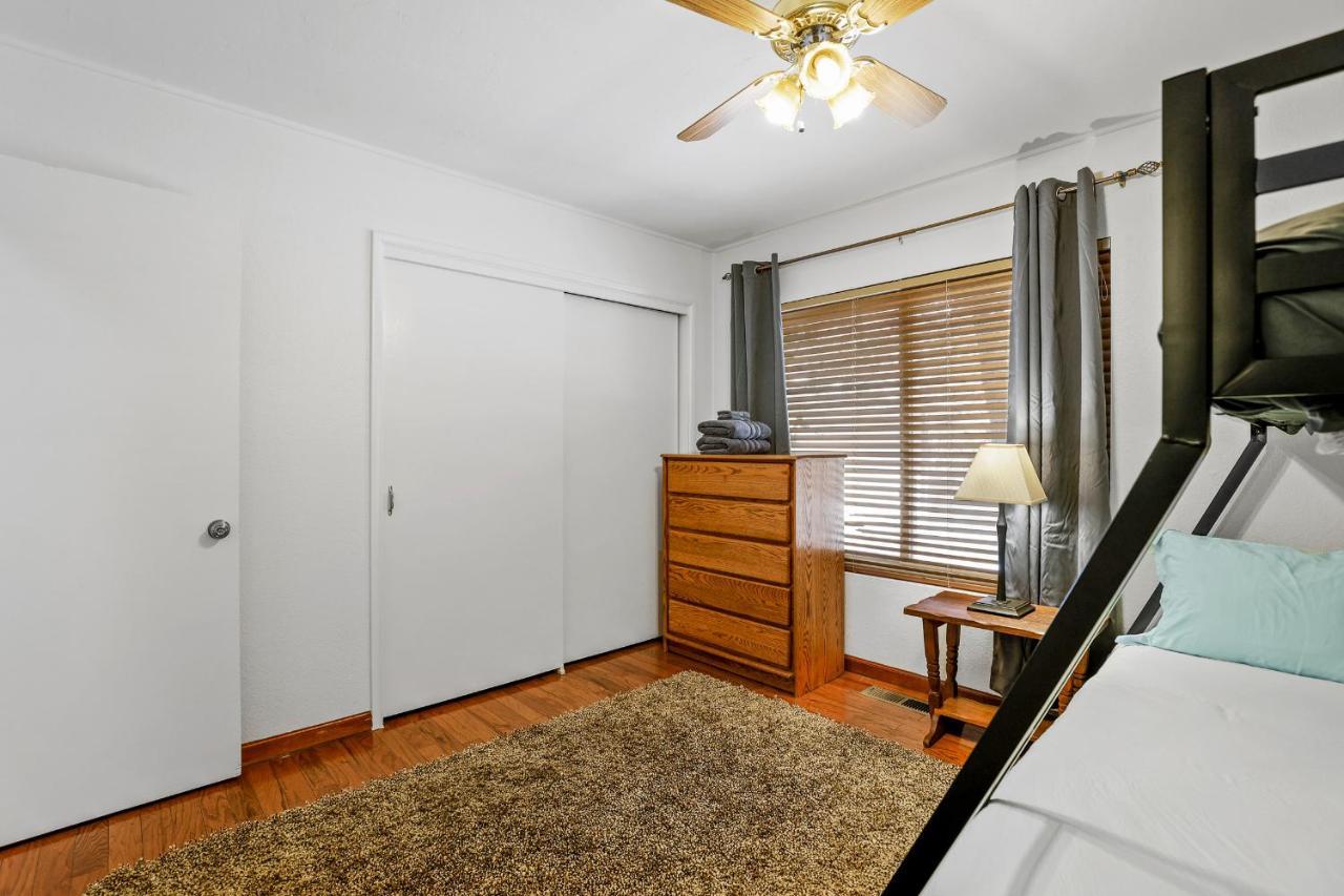 Captivating Continental Country Club Retreat With 4 Bdr And Spacious Deck! Flagstaff Zewnętrze zdjęcie