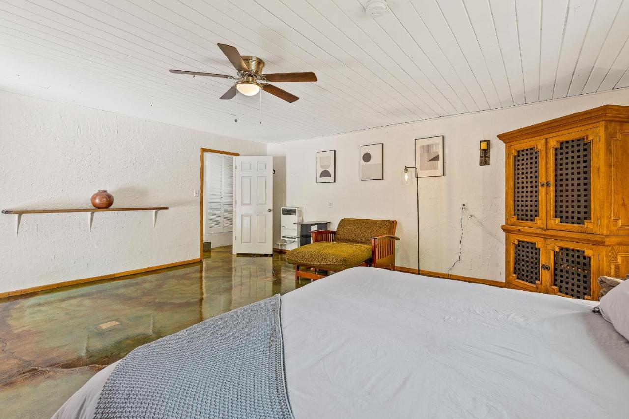 Captivating Continental Country Club Retreat With 4 Bdr And Spacious Deck! Flagstaff Zewnętrze zdjęcie